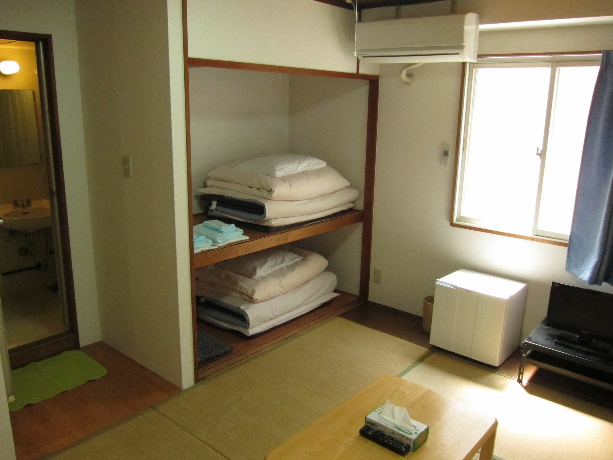 Pivot Shin-imamiya Ekimae โรงแรม 3*